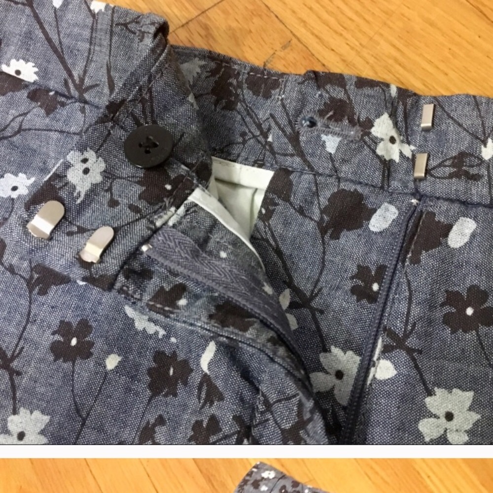 NWOT, GAP, Tailored, Shorts! - Picture 4 of 8
